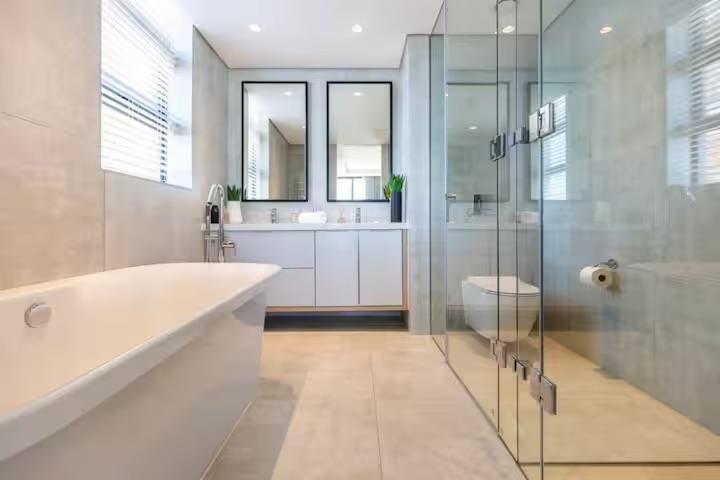 2 Bedroom Property for Sale in Sea Point Western Cape